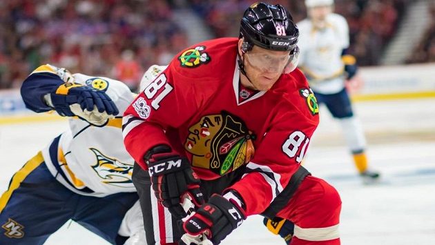 Marián Hossa v akci. Podle zámořských médií hrozí hvězdnému slovenskému útočníkovi Chicaga konec kariéry. Marián Hossa v akci. Podle zámořských médií hrozí hvězdnému slovenskému útočníkovi Chicaga konec kariéry.