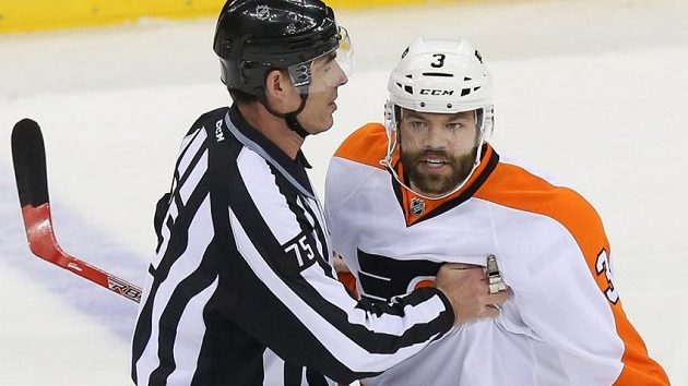 Zadák Philadelphie Flyers Radko Gudas má další průšvih. Zadák Philadelphie Flyers Radko Gudas má další průšvih.