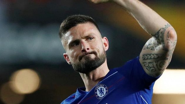 Olivier Giroud slaví vítězství proti Slavii Olivier Giroud slaví vítězství proti Slavii