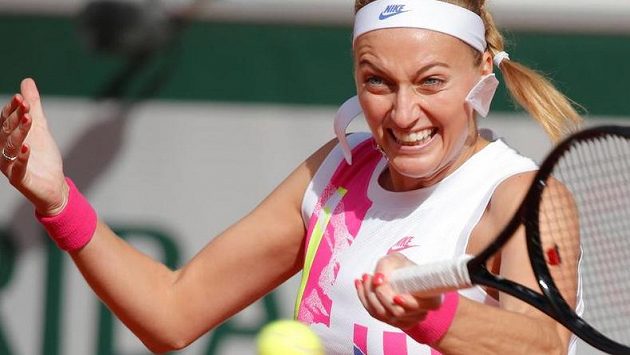 Petra Kvitová v zápase proti Němce Lauře Siegemundové Petra Kvitová v zápase proti Němce Lauře Siegemundové