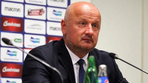 Adolf Šádek, generální manažer Viktorie Plzeň. Adolf Šádek, generální manažer Viktorie Plzeň.