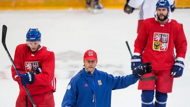 Asistent trenéra Václav Prospal během tréninku české hokejové reprezentace v O2 areně v Praze. Asistent trenéra Václav Prospal během tréninku české hokejové reprezentace v O2 areně v Praze.