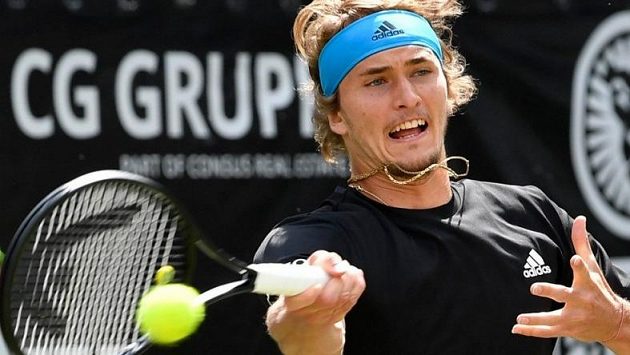 Alexander Zverev skončil už ve druhém kole Alexander Zverev skončil už ve druhém kole
