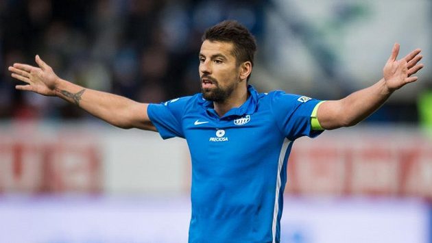 Útočník Milan Baroš byl v Liberci spokojený, teď ale nejspíš poslechne hlas svého srdce a vrátí se do Baníku Ostrava. Útočník Milan Baroš byl v Liberci spokojený, teď ale nejspíš poslechne hlas svého srdce a vrátí se do Baníku Ostrava.