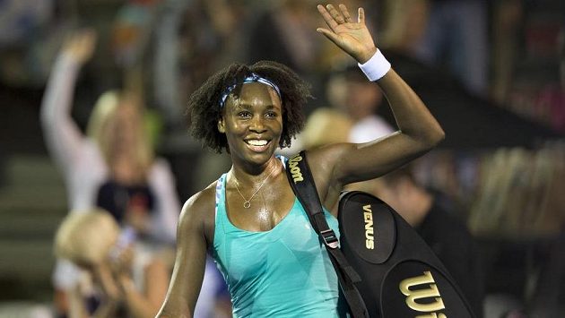 Venus Williamsová slaví triumf v Aucklandu. Venus Williamsová slaví triumf v Aucklandu.