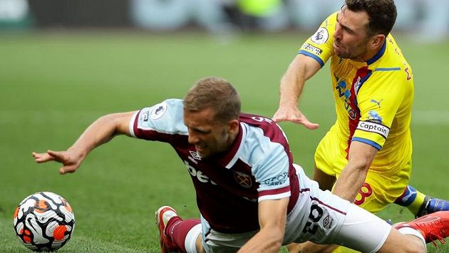 Tomáš Souček v zápase proti Crystal Palace Tomáš Souček v zápase proti Crystal Palace
