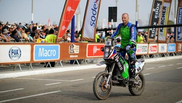 Jan Veselý před startem Rallye Dakar. Jan Veselý před startem Rallye Dakar.
