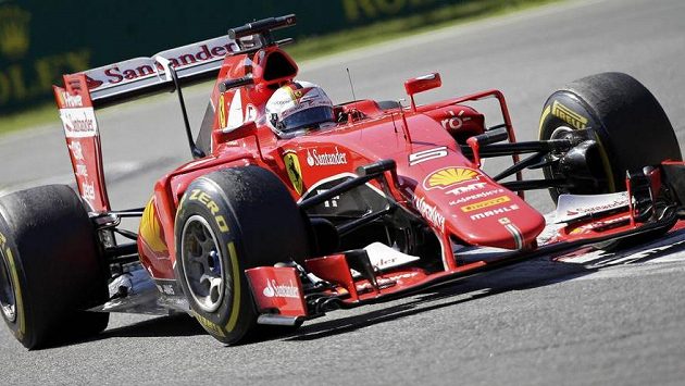 Sebastian Vettel na ferrari vyhrál kvalifikaci na Velkou cenu Singapuru. Sebastian Vettel na ferrari vyhrál kvalifikaci na Velkou cenu Singapuru.