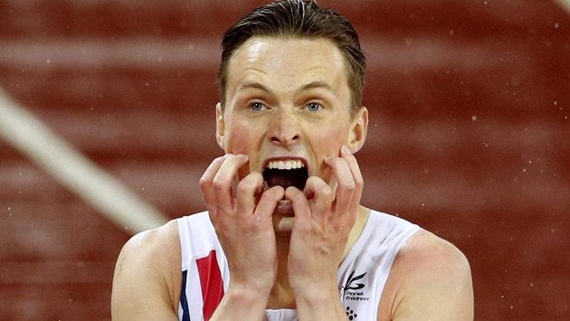 Překvapivý mistr světa v běhu na 400 m překážek - Nor Karsten Warnholm. Překvapivý mistr světa v běhu na 400 m překážek - Nor Karsten Warnholm.
