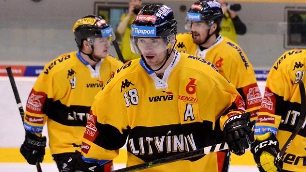 Jakub Petružálek v dresu Litvínova. Jakub Petružálek v dresu Litvínova.