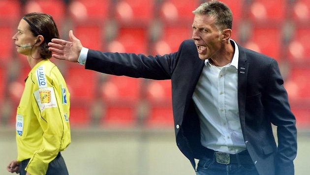 Trenér Slavie Jaroslav Šilhavý. Trenér Slavie Jaroslav Šilhavý.