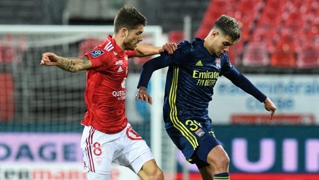 Fotbalisté Lyonu se dostali po výhře nad Brestem do čela Fotbalisté Lyonu se dostali po výhře nad Brestem do čela