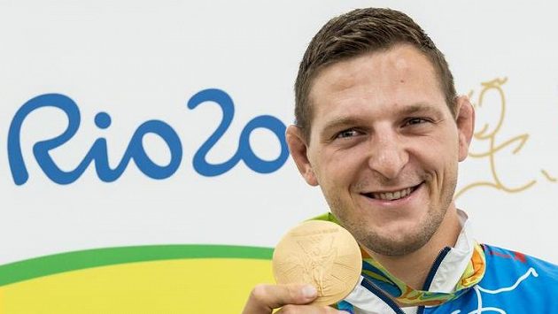 Judista Lukáš Krpálek se zlatou medailí z LOH 2016 z brazilského Rio de Janeira. Judista Lukáš Krpálek se zlatou medailí z LOH 2016 z brazilského Rio de Janeira.