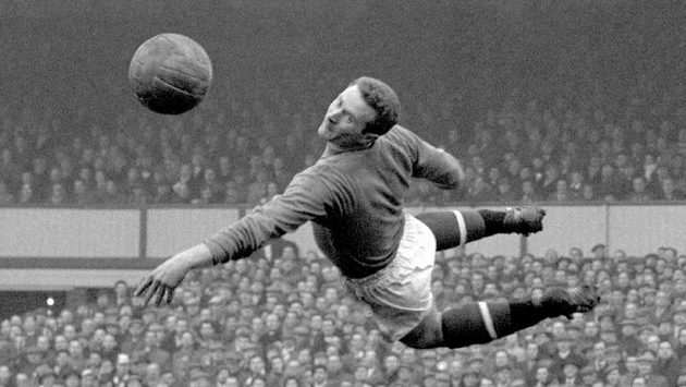 Brankář Manchesteru United Harry Gregg na archivním snímku. Brankář Manchesteru United Harry Gregg na archivním snímku.