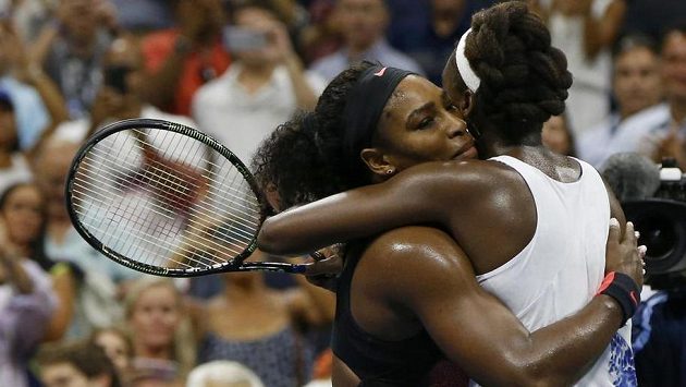 Serena Williamsová na US Open zdolala také svou starší sestru Venus. Serena Williamsová na US Open zdolala také svou starší sestru Venus.