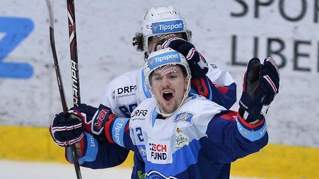 Petr Holík z Brna se raduje po vstřelné brance v prodloužení v Liberci. Petr Holík z Brna se raduje po vstřelné brance v prodloužení v Liberci.