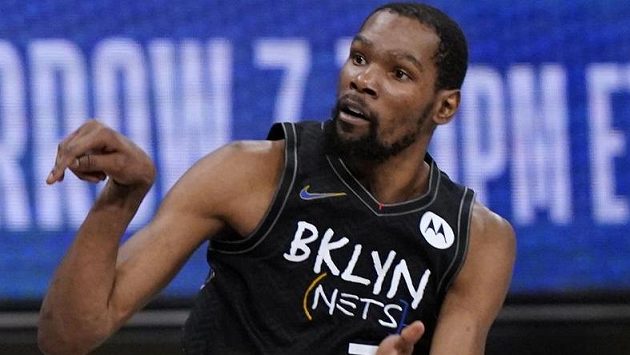 Basketbalista Kevin Durant předvedl jeden z nejlepších výkonů historie Basketbalista Kevin Durant předvedl jeden z nejlepších výkonů historie