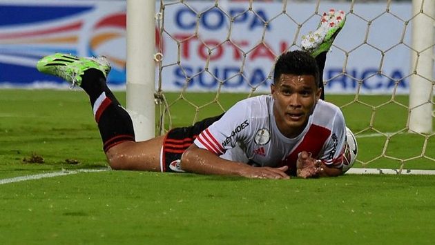 Útočník River Plate Teofilo Gutiérrez. Útočník River Plate Teofilo Gutiérrez.