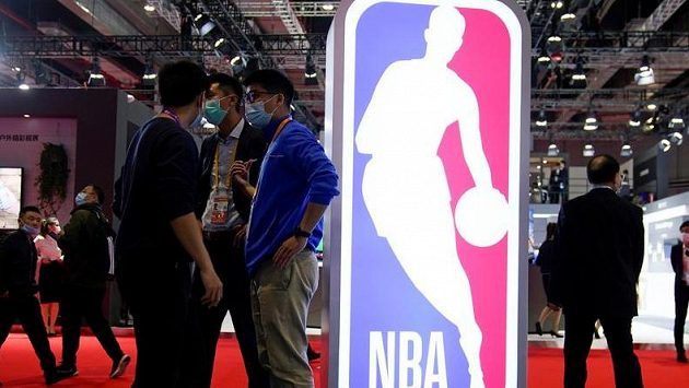 Každý klub NBA dostane od vedení ligy 30 milionů dolarů Každý klub NBA dostane od vedení ligy 30 milionů dolarů