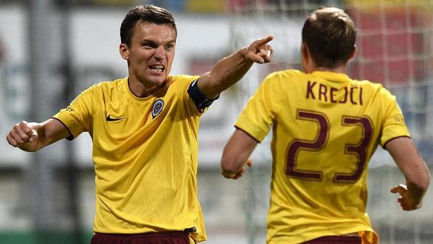 Útočník Sparty David Lafata oslavuje jediný gól utkání v Příbrami. Útočník Sparty David Lafata oslavuje jediný gól utkání v Příbrami.
