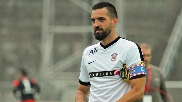 Ani brankář Zbrojovky Dušan Melichárek porážce nezabránil Ani brankář Zbrojovky Dušan Melichárek porážce nezabránil