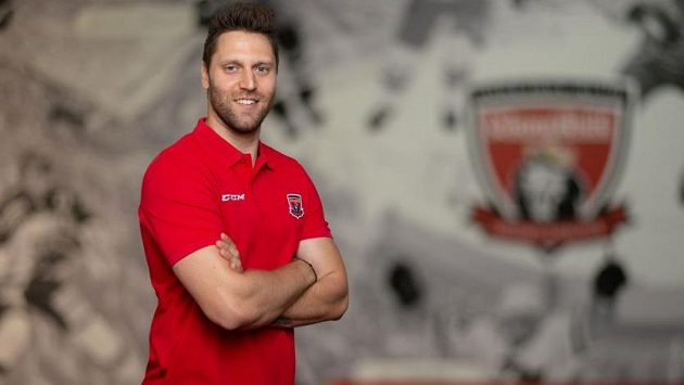 Útočník Vladimír Růžička, nová posila Mountfieldu HK. Útočník Vladimír Růžička, nová posila Mountfieldu HK.