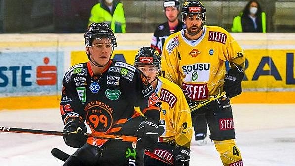 Kanadský hokejový útočník Michael Latta se zkušenostmi z NHL v barvách Washingtonu se stal novou posilou Litvínova. Kanadský hokejový útočník Michael Latta se zkušenostmi z NHL v barvách Washingtonu se stal novou posilou Litvínova.