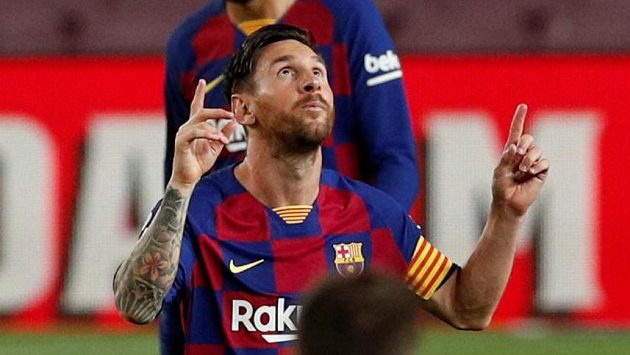 Barcelonský špílmachr Lionel Messi neslyšel od šéfa klubu zprávy, které by jej potěšily. Barcelonský špílmachr Lionel Messi neslyšel od šéfa klubu zprávy, které by jej potěšily.