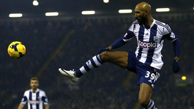 Nicolas Anelka v dresu WBA v utkání proti Evertonu. Nicolas Anelka v dresu WBA v utkání proti Evertonu.