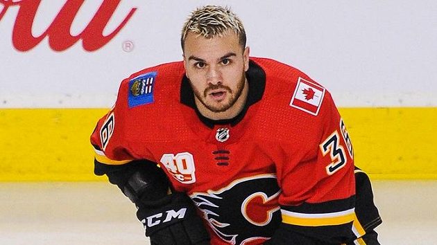 Kanadský útočník Zac Rinaldo Kanadský útočník Zac Rinaldo