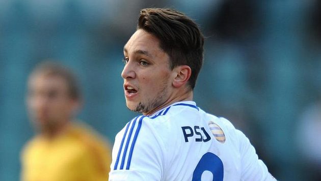 Adam Jánoš z Vysočiny Jihlava během utkání s Duklou. Adam Jánoš z Vysočiny Jihlava během utkání s Duklou.