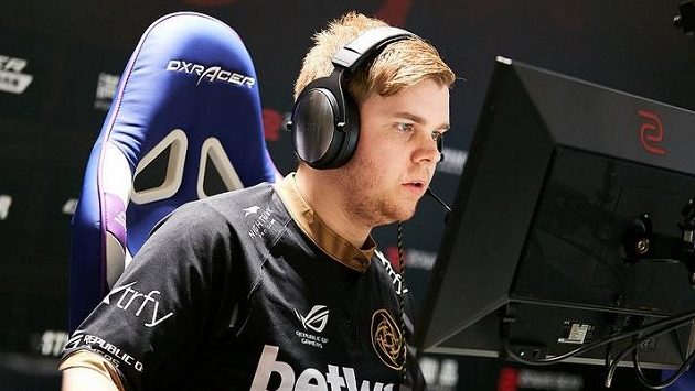 Dánský tým CS:GO North by měl posílit švédský plejer Jonas „Lekr0” Olofsson. Dánský tým CS:GO North by měl posílit švédský plejer Jonas „Lekr0” Olofsson.