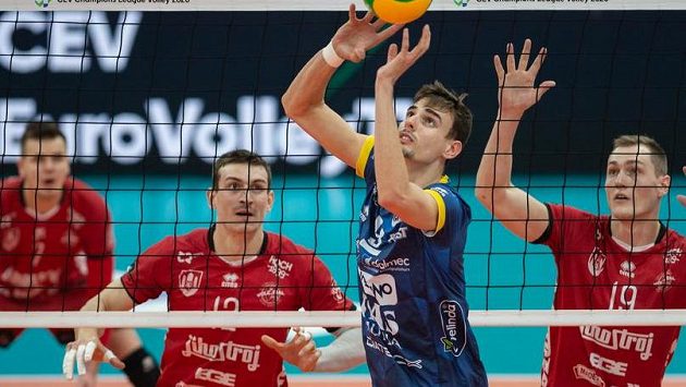 Zleva Petr Michálek z Českých Budějovic , Valerij Todua z Českých Budějovic, Simone Giannelli z Trentina a Marek Zmrhal z Českých Budějovic. Zleva Petr Michálek z Českých Budějovic , Valerij Todua z Českých Budějovic, Simone Giannelli z Trentina a Marek Zmrhal z Českých Budějovic.