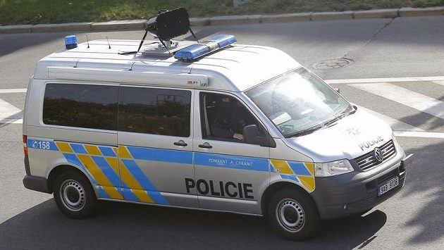 Policie obvinila šestnáct fanoušků (ilustrační foto) Policie obvinila šestnáct fanoušků (ilustrační foto)