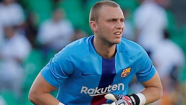 Cillessen přestoupil do katalánského velkoklubu v létě 2016 z Ajaxu Amsterodam Cillessen přestoupil do katalánského velkoklubu v létě 2016 z Ajaxu Amsterodam