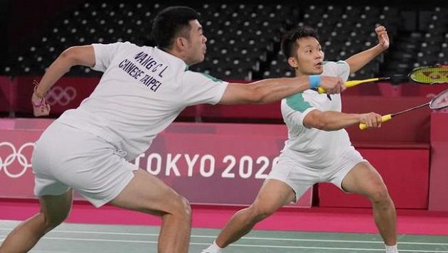 Čtyřhru badmintonistů na olympiádě v Tokiu vyhráli Li Jang, Wang Č'Lin z Tchaj-wanu Čtyřhru badmintonistů na olympiádě v Tokiu vyhráli Li Jang, Wang Č'Lin z Tchaj-wanu