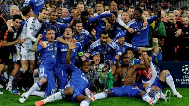 Triumf v Lize mistrů v barvách Chelsea z roku 2012 je patrně nejvýznamnějším úspěchem v bohaté kariéře Petra Čecha. Triumf v Lize mistrů v barvách Chelsea z roku 2012 je patrně nejvýznamnějším úspěchem v bohaté kariéře Petra Čecha.