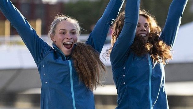 Eliška Podrazilová a Anna Šantrůčková se radují z velkého úspěchu (archivní foto) Eliška Podrazilová a Anna Šantrůčková se radují z velkého úspěchu (archivní foto)