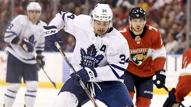 Hokejista Toronta Auston Matthews se v utkání NHL proti Floridě Panthers neprosadil. Hokejista Toronta Auston Matthews se v utkání NHL proti Floridě Panthers neprosadil.