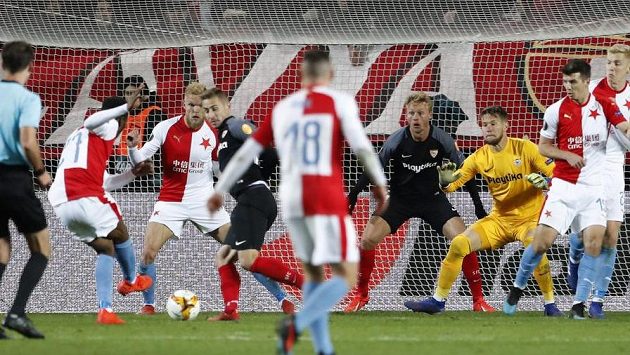 Slavia šokovala Sevillu a slaví postup do čtvrtfinále. K úspěchu sešívaným na sociální síti gratulovala i tenistka Petra Kvitová. Slavia šokovala Sevillu a slaví postup do čtvrtfinále. K úspěchu sešívaným na sociální síti gratulovala i tenistka Petra Kvitová.