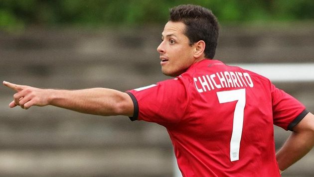 Javier Hernández si zlomil ruku a Leverkusenu bude chybět několik týdnů. Javier Hernández si zlomil ruku a Leverkusenu bude chybět několik týdnů.