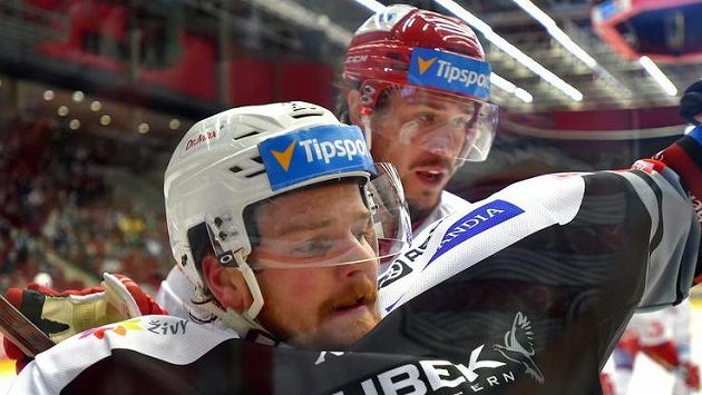 David Kaše (vlevo) si zápasy v Česku užívá David Kaše (vlevo) si zápasy v Česku užívá