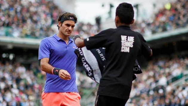 Roger Federer se vyjádřil k sběračům míčků Roger Federer se vyjádřil k sběračům míčků
