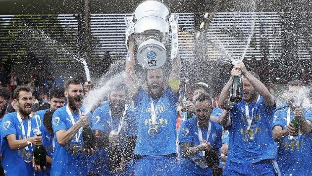 Fotbalisté Plzně oslavují poslední titul. Fotbalisté Plzně oslavují poslední titul.