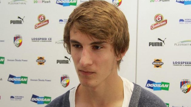 Slovenský mládežnický reprezentant Martin Chrien se stal novou posilou Plzně. Slovenský mládežnický reprezentant Martin Chrien se stal novou posilou Plzně.