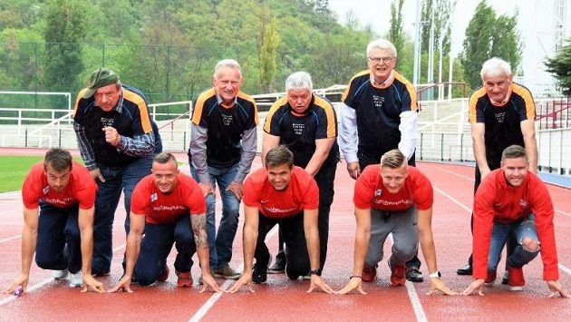 Sprinterské legendy a současnost. Nahoře zleva Jaroslav Matoušek, Luděk Bohman, Petr Utěkal, Jiří Kynos a Ladislav Kříž, pod nimi zleva Zdeněk Stromšík, Jan Veleba, Jan Jirka, Dominik Záleský a Pavel Maslák. Sprinterské legendy a současnost. Nahoře zleva Jaroslav Matoušek, Luděk Bohman, Petr Utěkal, Jiří Kynos a Ladislav Kříž, pod nimi zleva Zdeněk Stromšík, Jan Veleba, Jan Jirka, Dominik Záleský a Pavel Maslák.