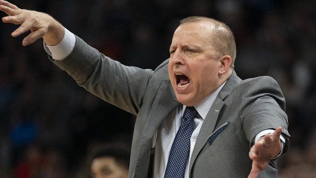 - Novým trenérem basketbalistů New York Knicks v NBA byl jmenován Tom Thibodeau - Novým trenérem basketbalistů New York Knicks v NBA byl jmenován Tom Thibodeau