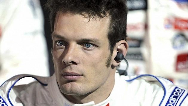 Alexander Wurz odpovídá na dotazy novinářů. Alexander Wurz odpovídá na dotazy novinářů.