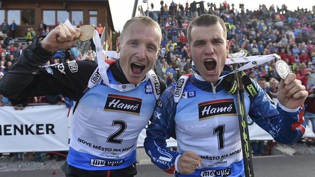 Takto se Michal Krčmář (vpravo) s Ondřejem Moravcem radovali z medailí na letním mistrovství světa. Takto se Michal Krčmář (vpravo) s Ondřejem Moravcem radovali z medailí na letním mistrovství světa.