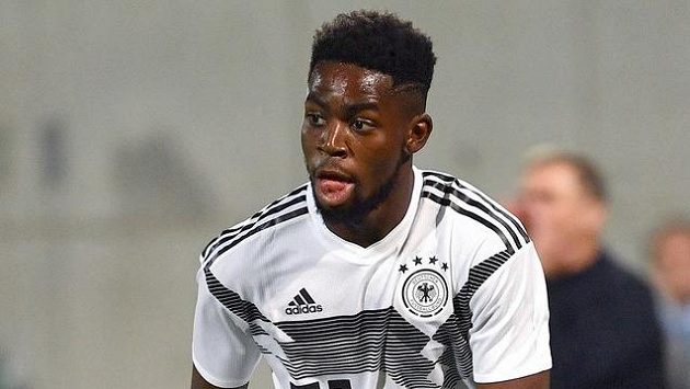 Jordan Torunarigha z Herthy Berlín se měl stát terčem rasistických urážek Jordan Torunarigha z Herthy Berlín se měl stát terčem rasistických urážek